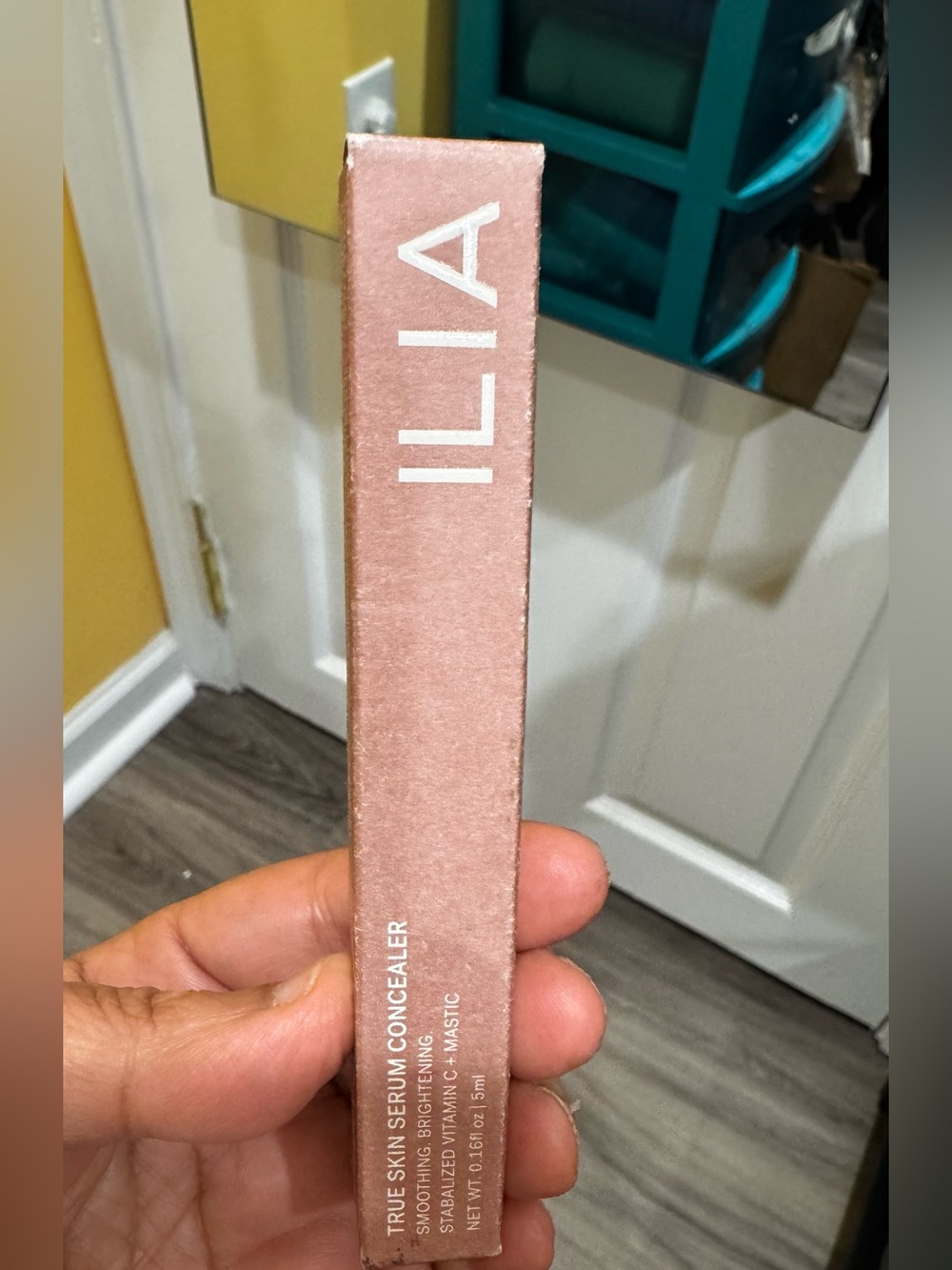 ILIA true skin serum concealer shade LOTUS SC 2.5 brand new in the box